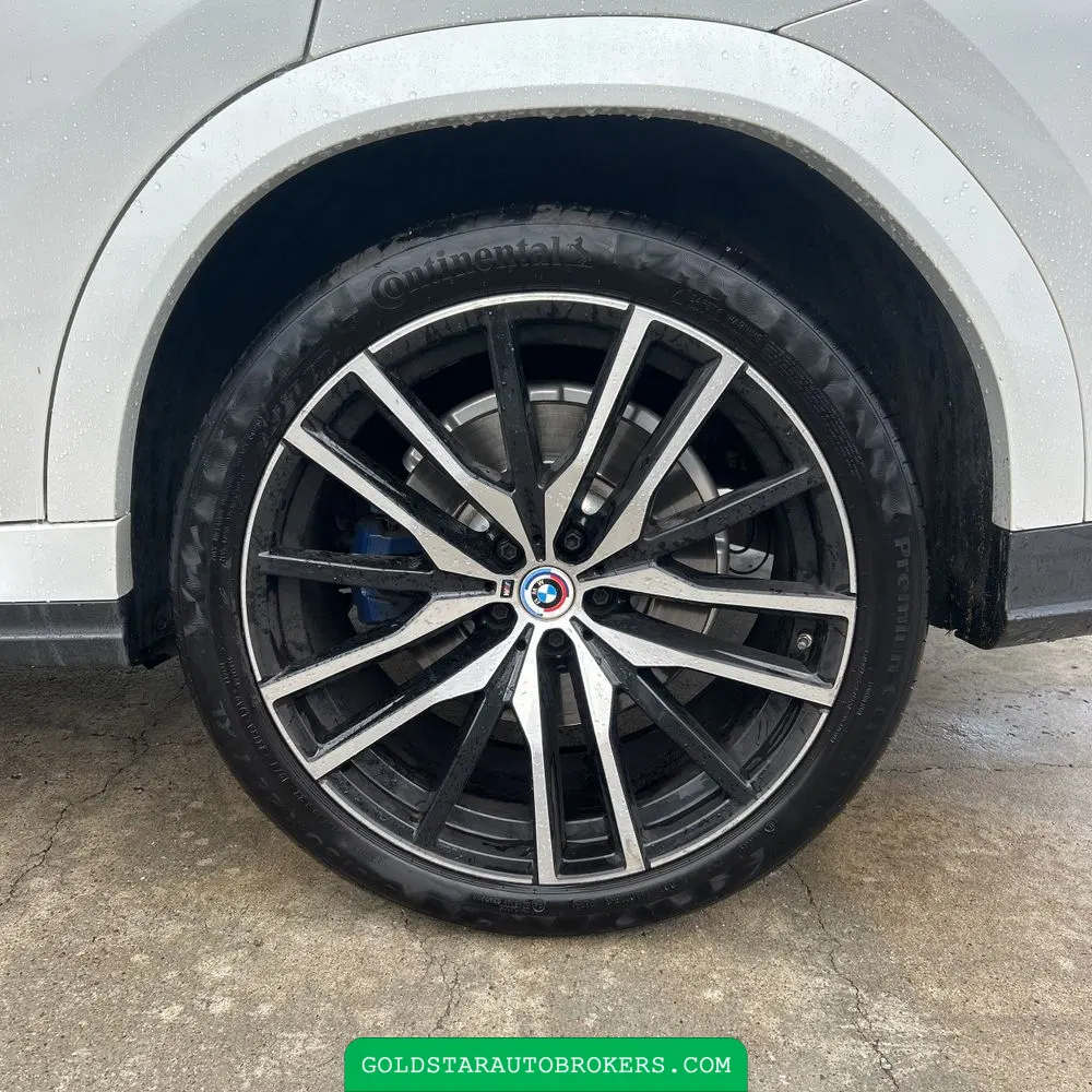 2023 BMW X6 M50i