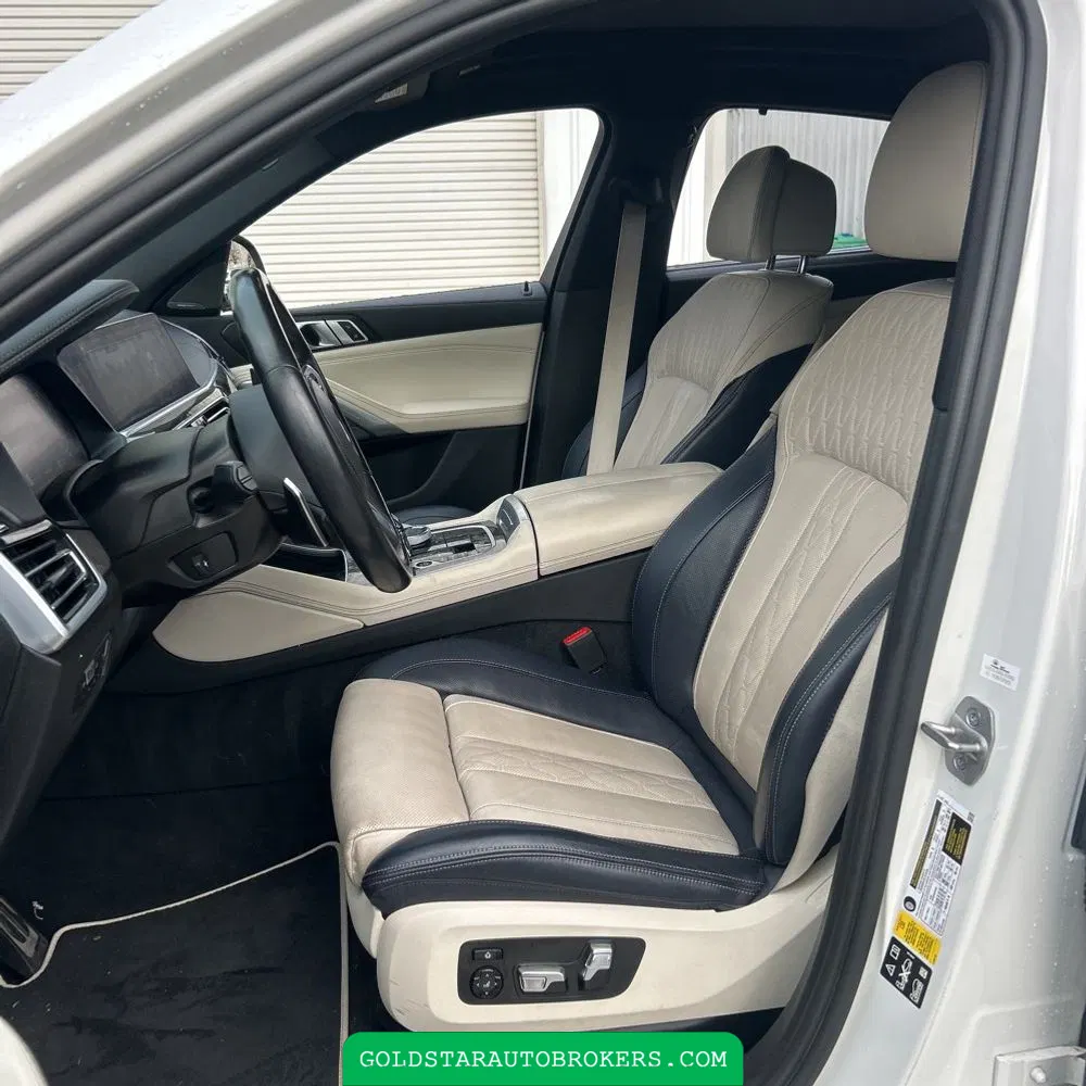 2023 BMW X6 M50i