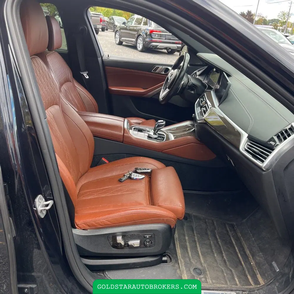 2022 BMW X6 M50i
