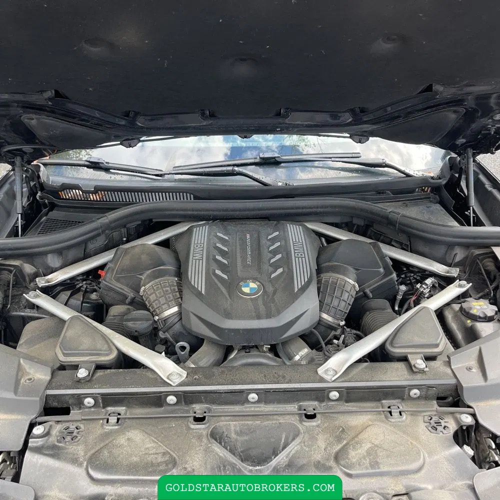 2022 BMW X6 M50i