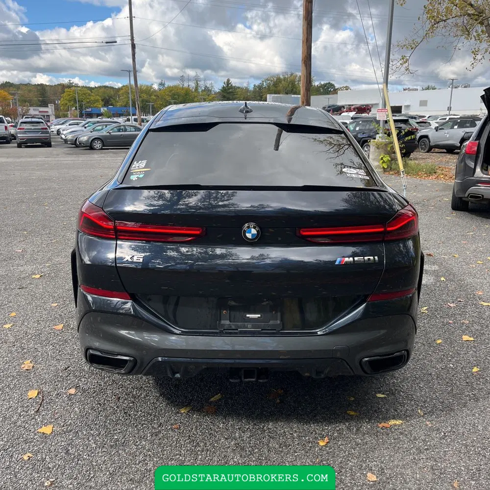 2022 BMW X6 M50i
