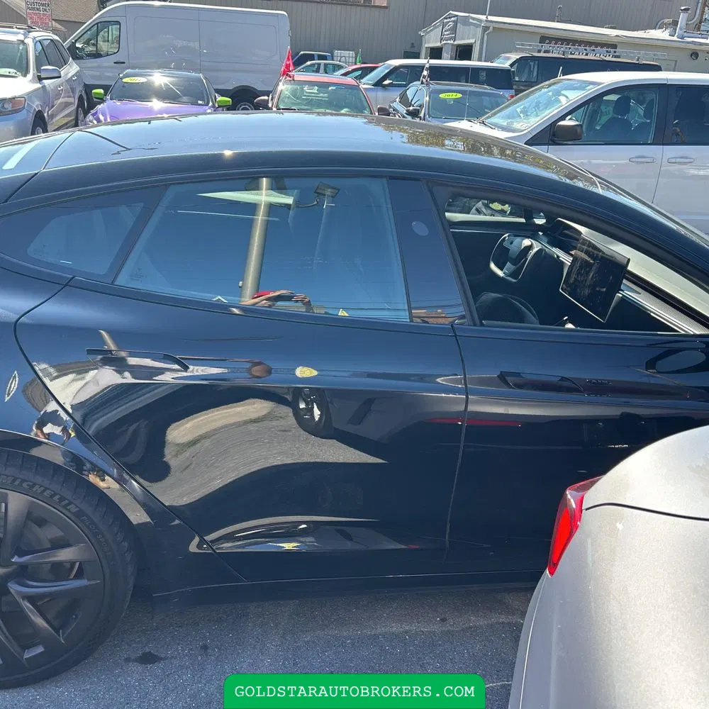 2025 Tesla Model S Plaid