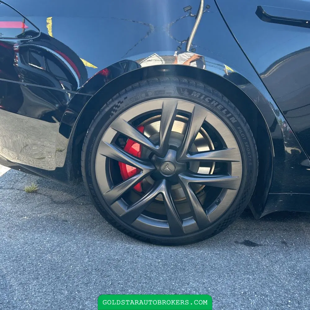 2025 Tesla Model S Plaid