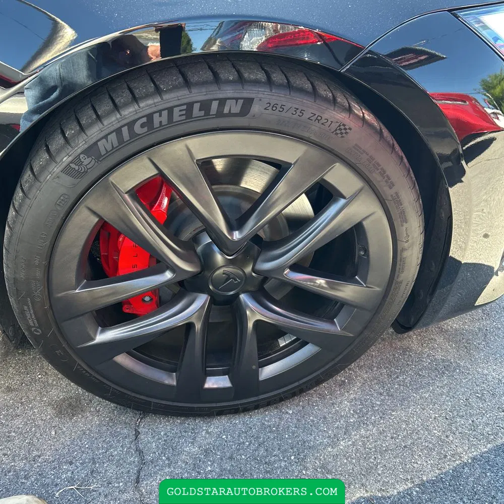 2025 Tesla Model S Plaid