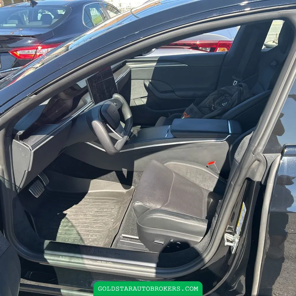 2025 Tesla Model S Plaid