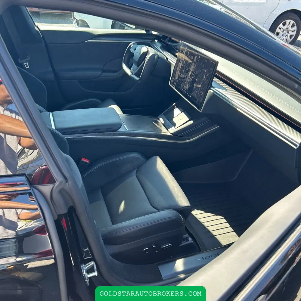 2025 Tesla Model S Plaid