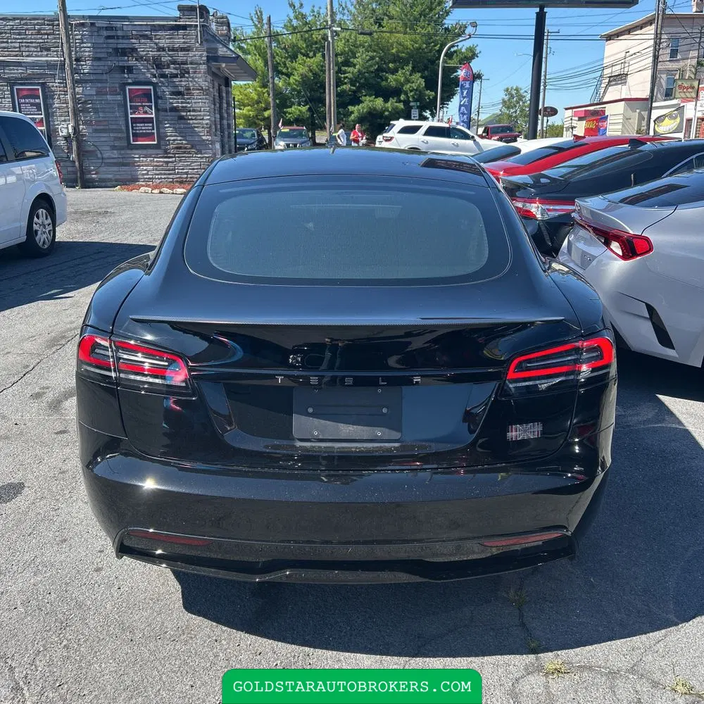 2025 Tesla Model S Plaid