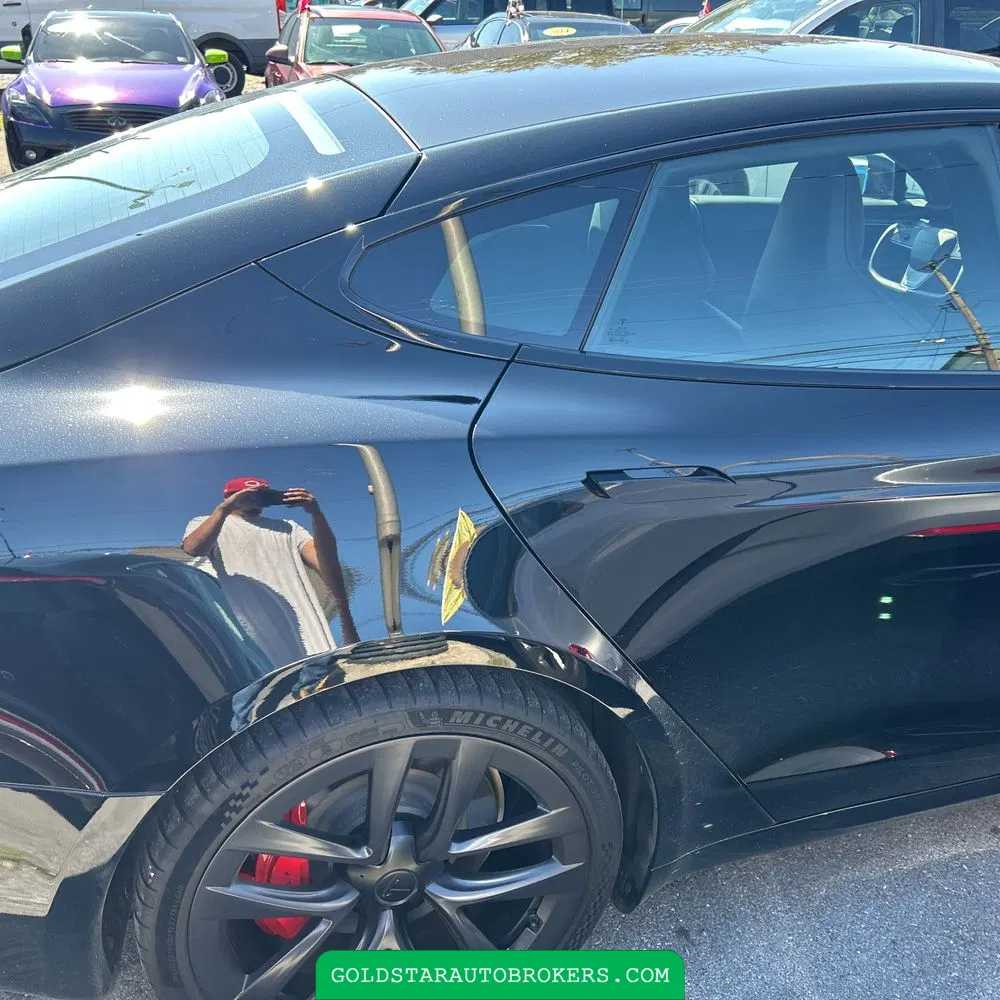 2025 Tesla Model S Plaid