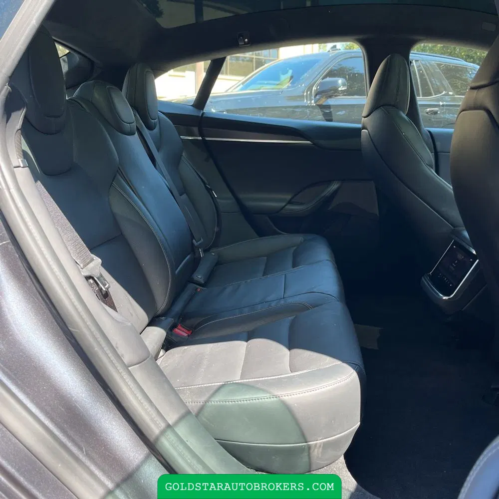 2021 Tesla Model S Plaid