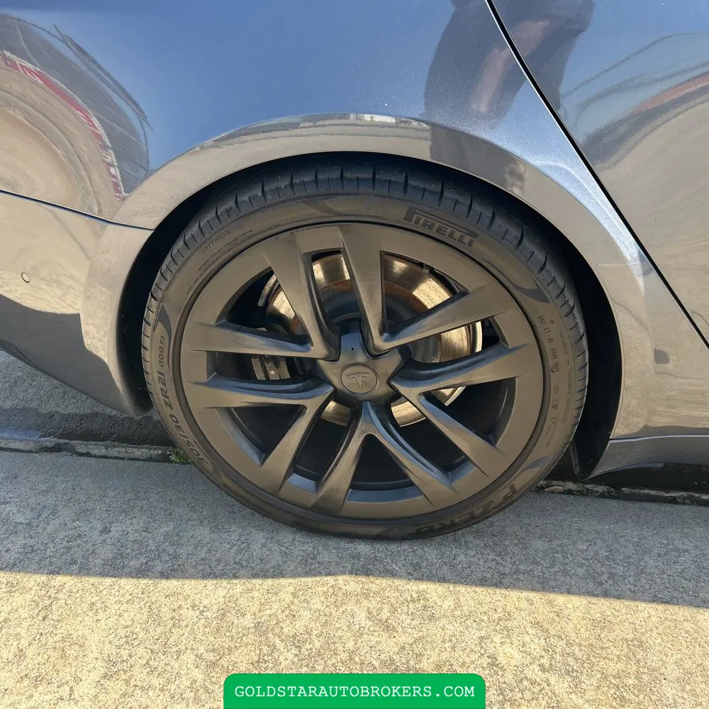 2022 Tesla Model S Plaid