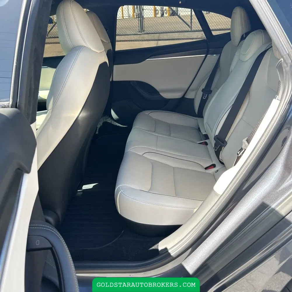 2022 Tesla Model S Plaid