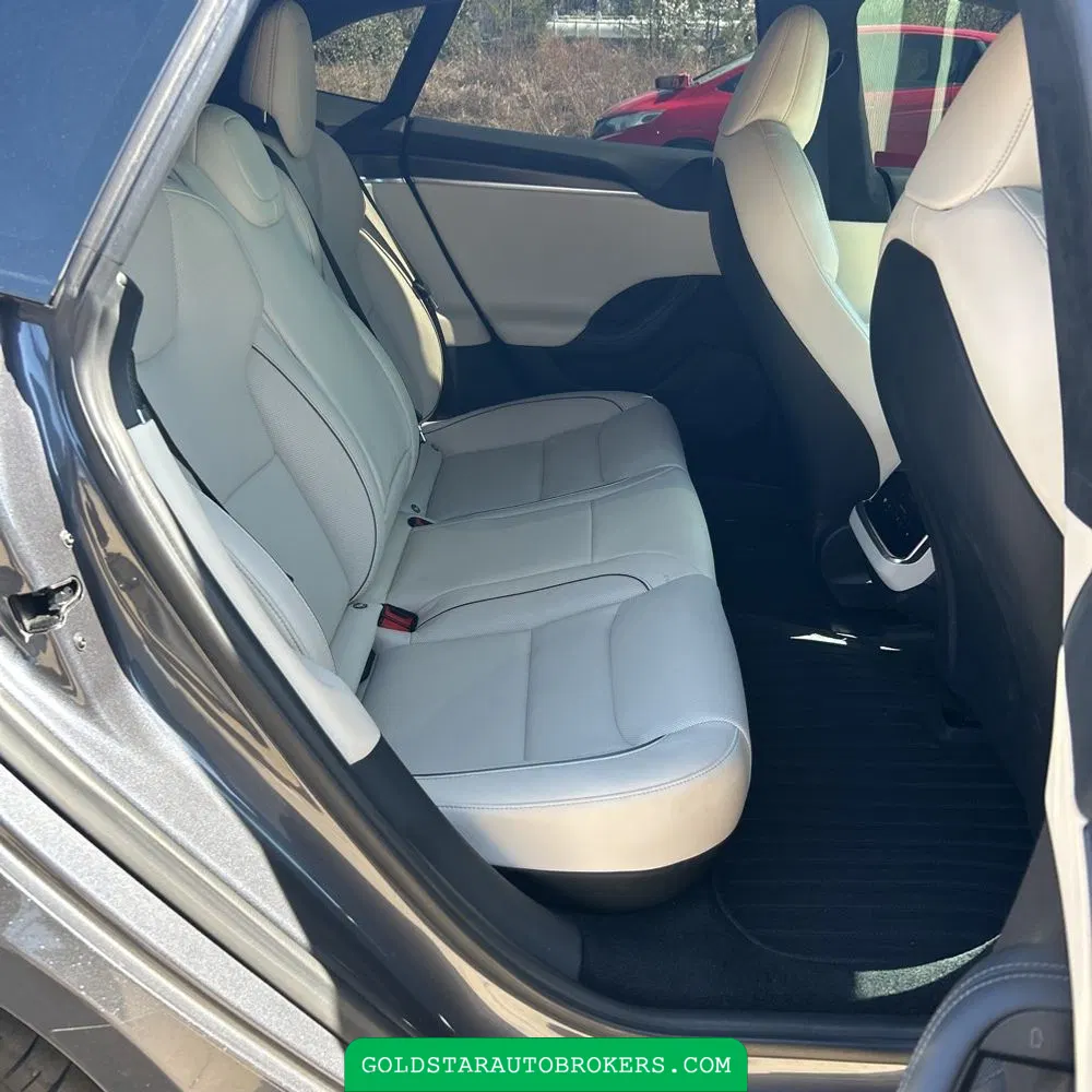 2022 Tesla Model S Plaid