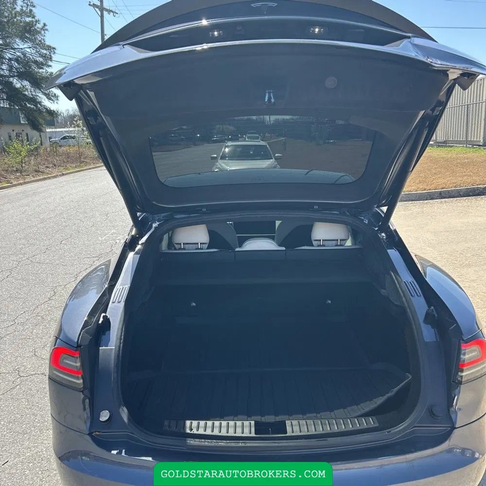 2022 Tesla Model S Plaid