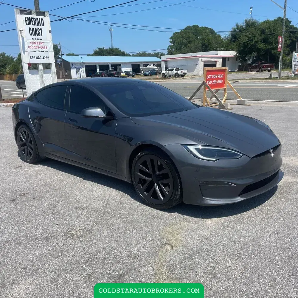 2022 Tesla Model S Plaid