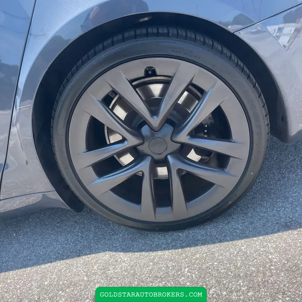 2022 Tesla Model S Plaid