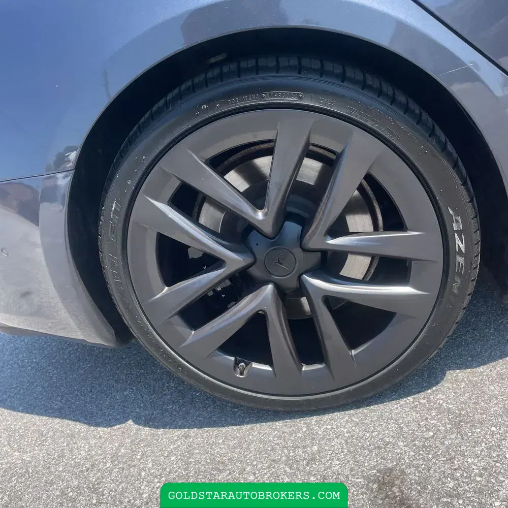2022 Tesla Model S Plaid