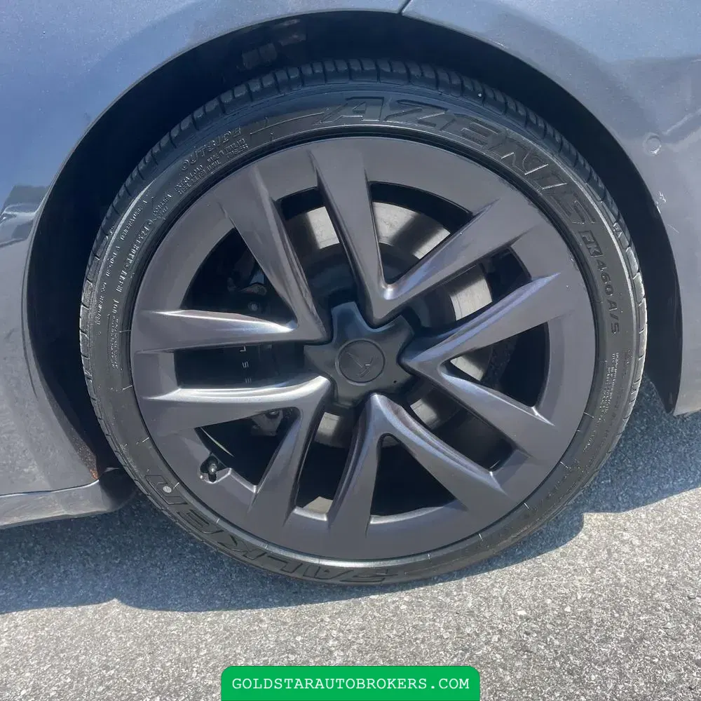 2022 Tesla Model S Plaid