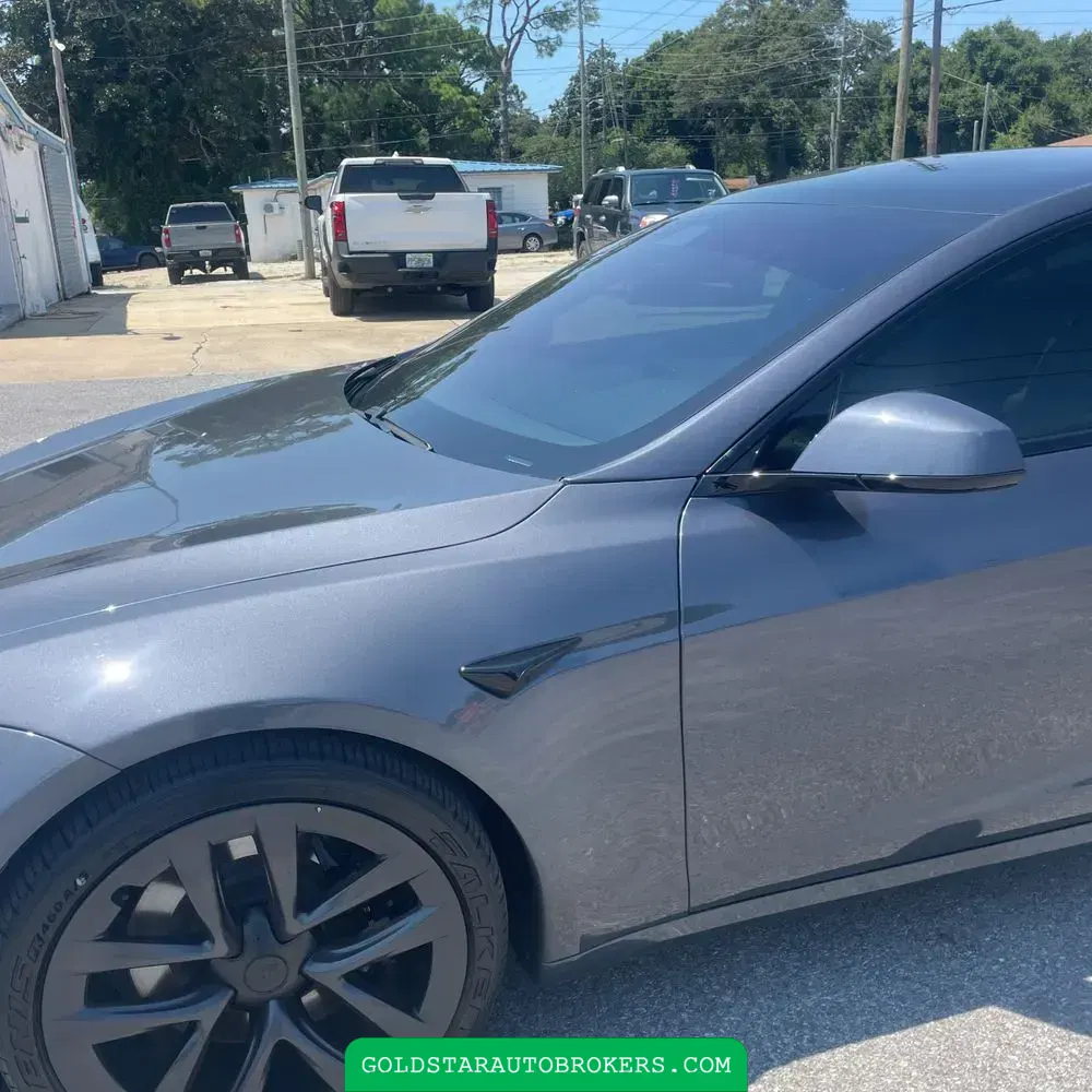 2022 Tesla Model S Plaid