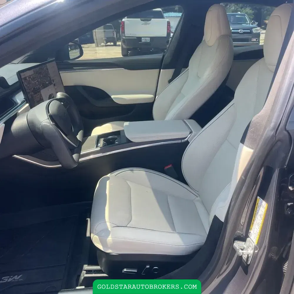 2022 Tesla Model S Plaid