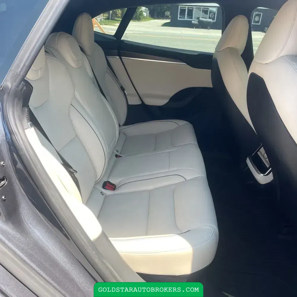 2022 Tesla Model S Plaid