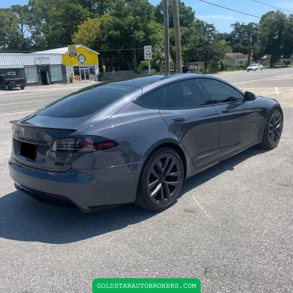 2022 Tesla Model S Plaid