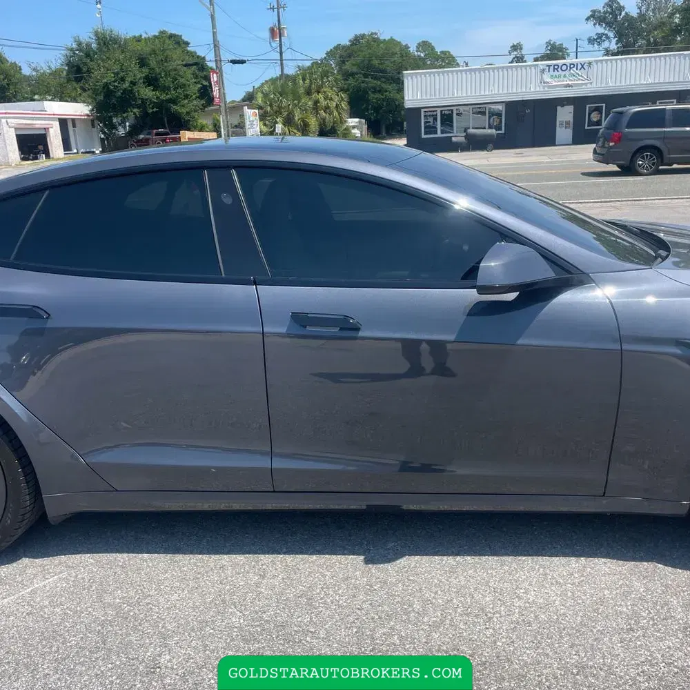 2022 Tesla Model S Plaid