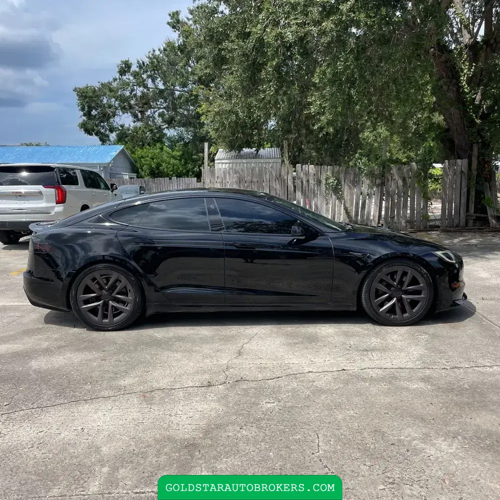 2021 Tesla Model S Plaid