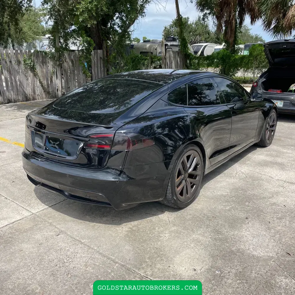 2021 Tesla Model S Plaid