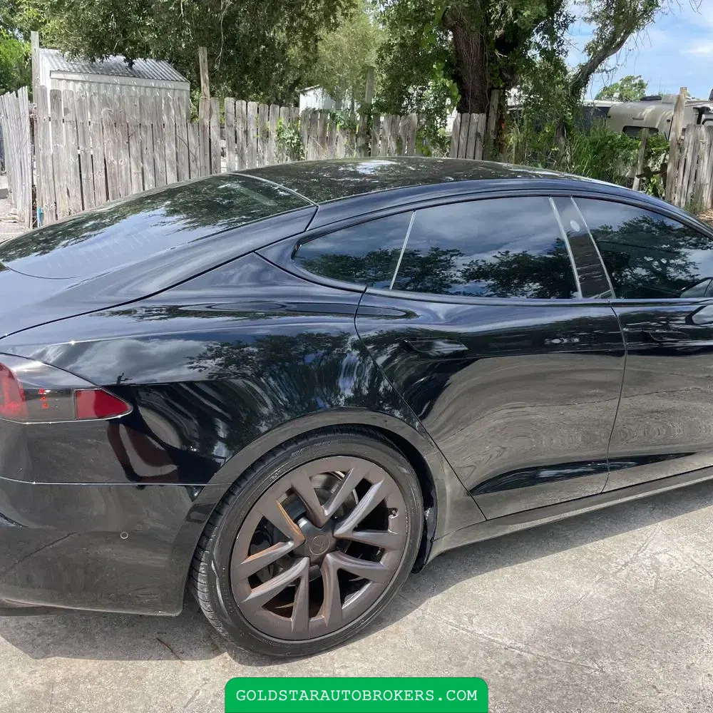 2021 Tesla Model S Plaid
