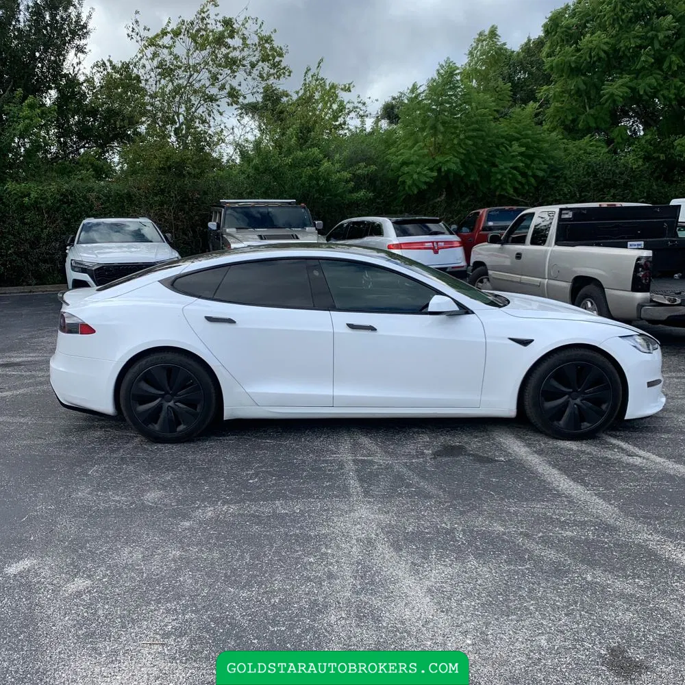 2021 Tesla Model S Plaid