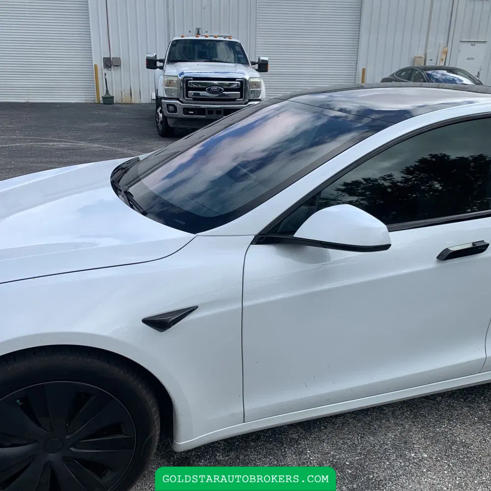 2021 Tesla Model S Plaid