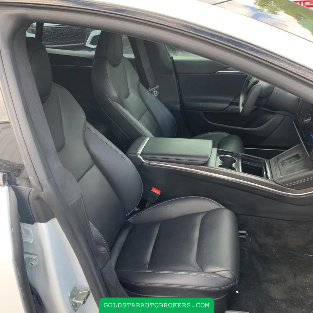 2021 Tesla Model S Plaid