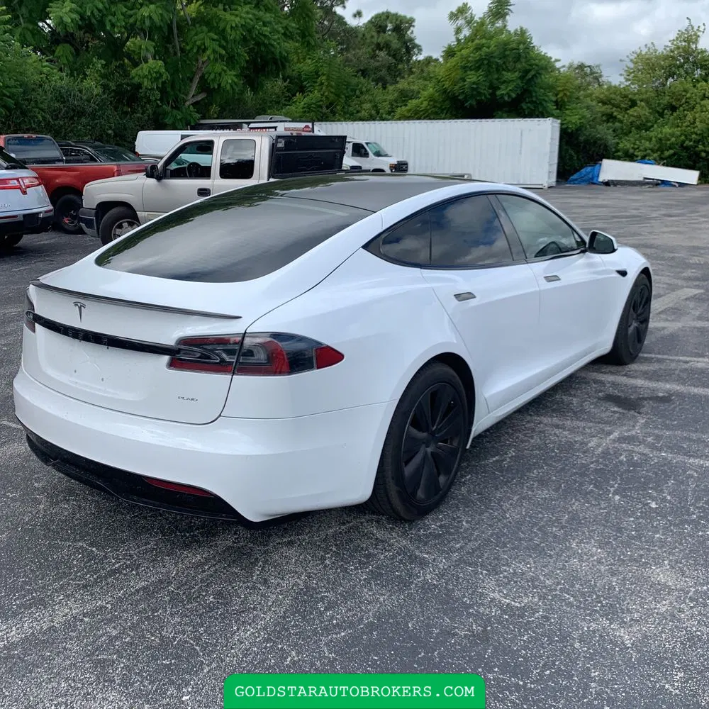 2021 Tesla Model S Plaid