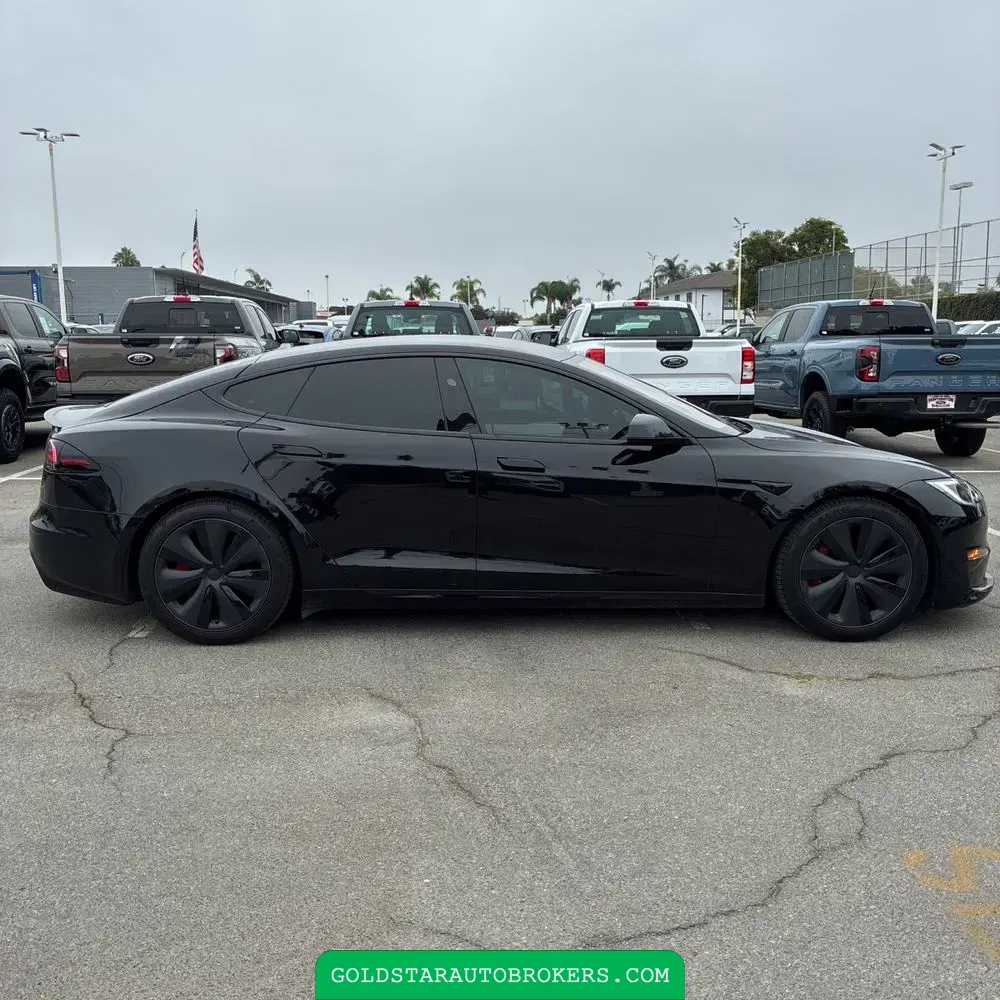 2023 Tesla Model S Plaid