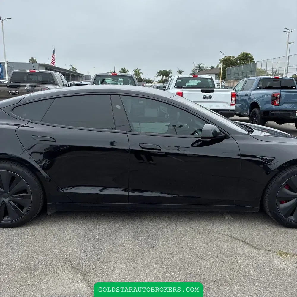 2023 Tesla Model S Plaid