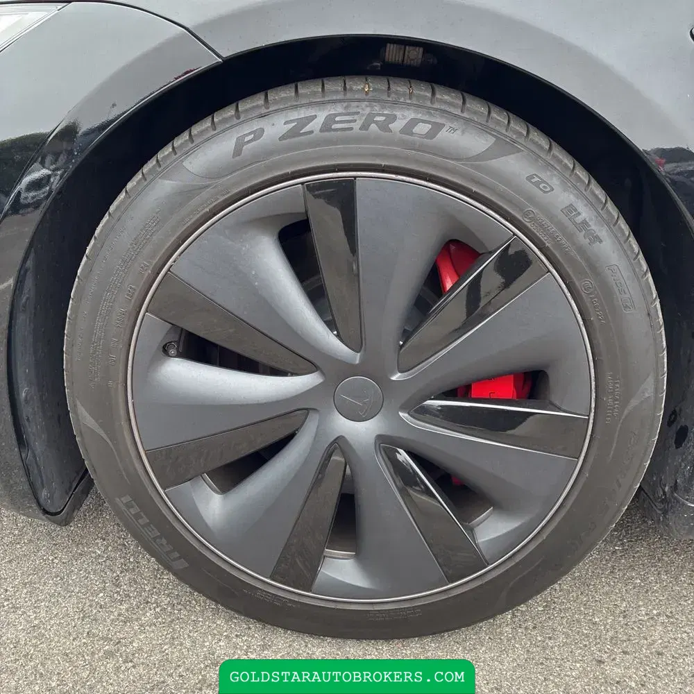 2023 Tesla Model S Plaid