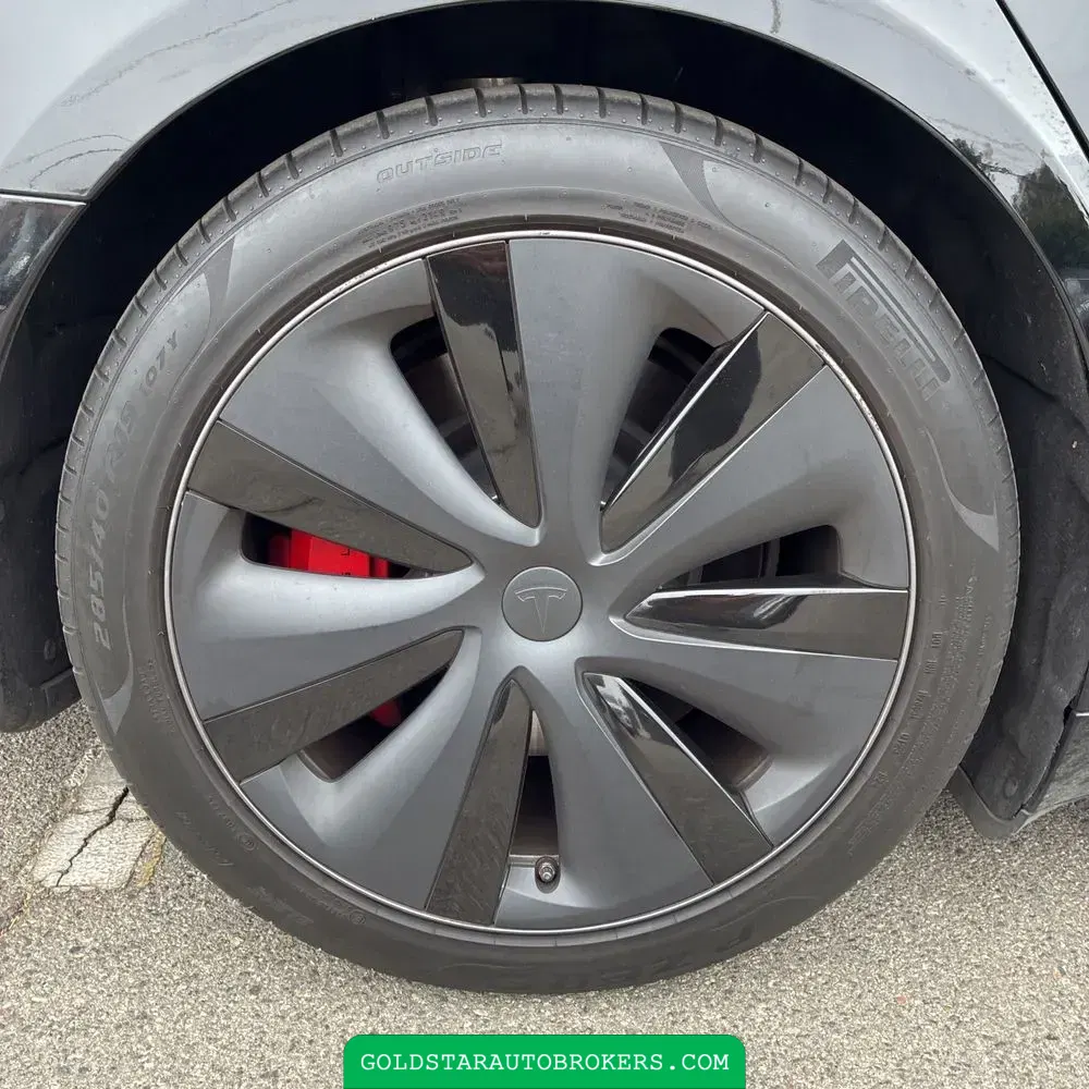 2023 Tesla Model S Plaid