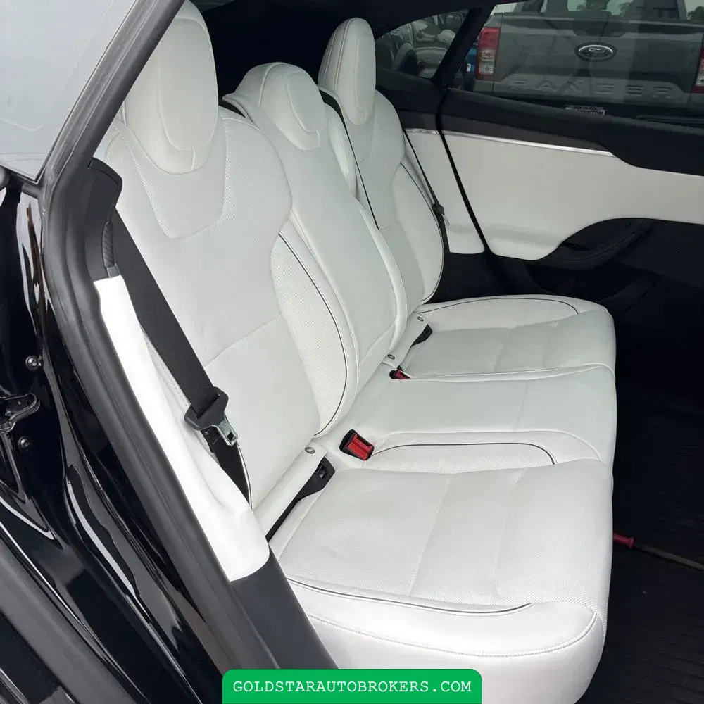 2023 Tesla Model S Plaid