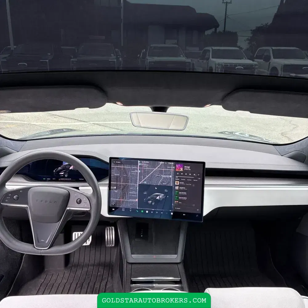 2023 Tesla Model S Plaid