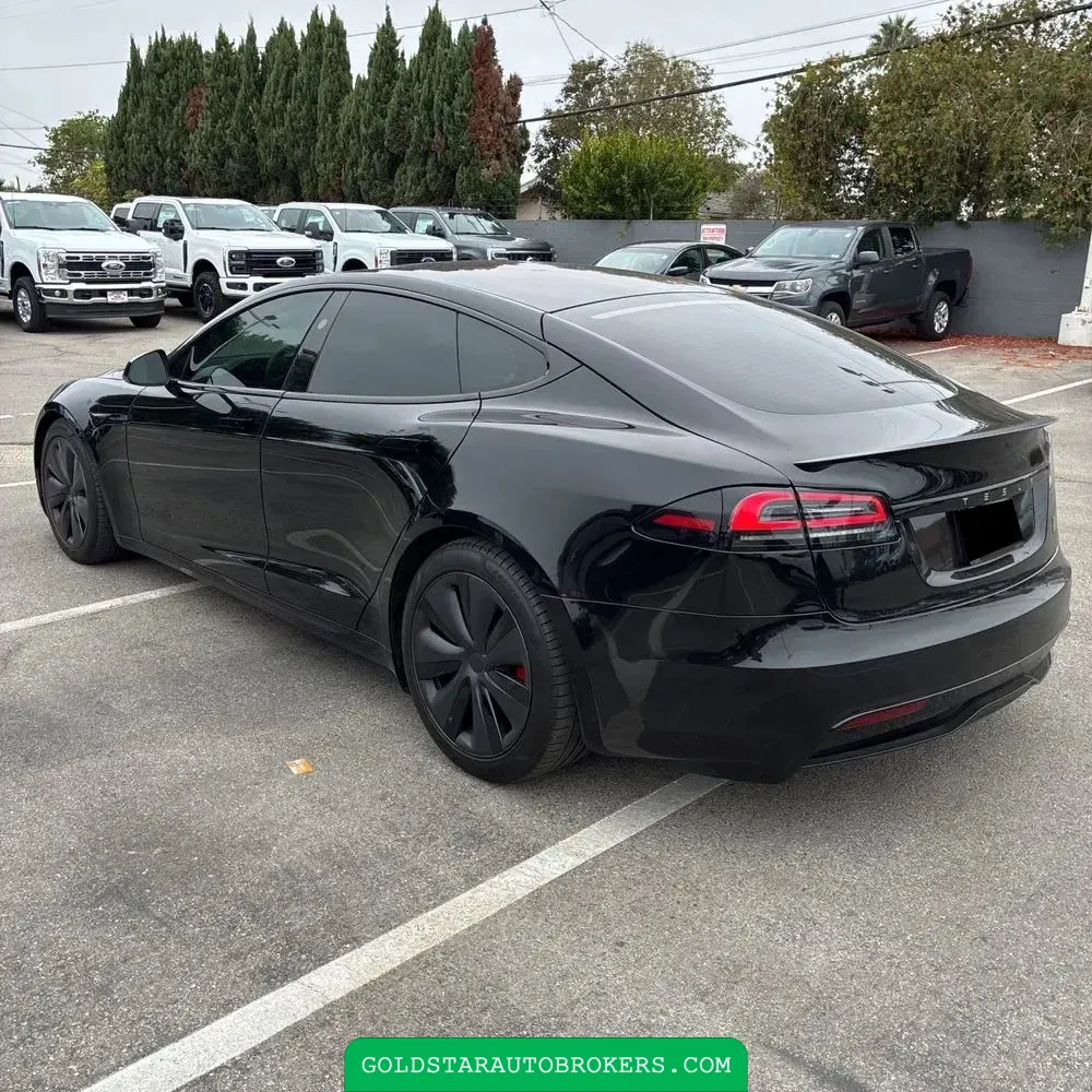 2023 Tesla Model S Plaid