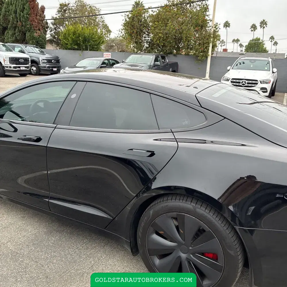2023 Tesla Model S Plaid
