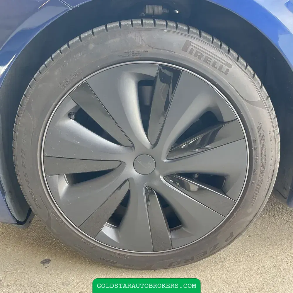 2021 Tesla Model S Plaid