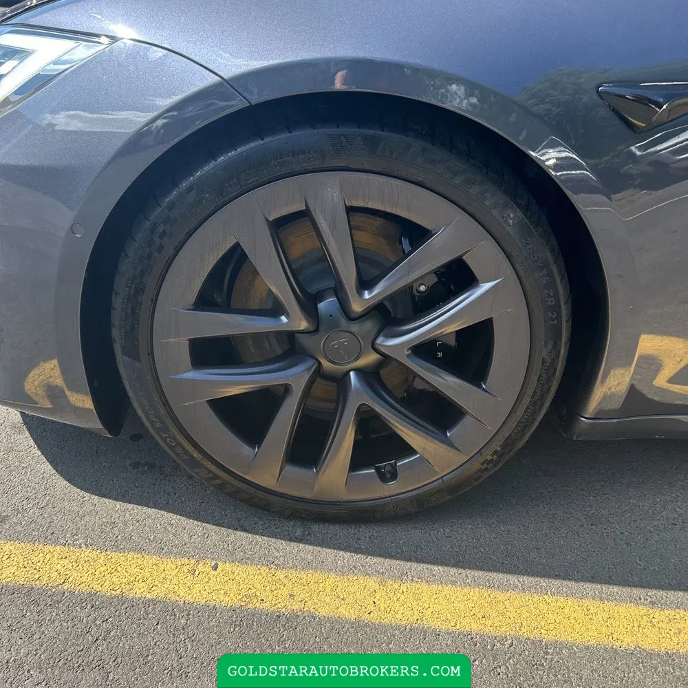 2021 Tesla Model S Plaid