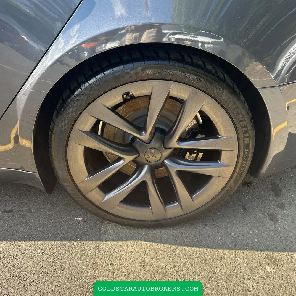 2021 Tesla Model S Plaid