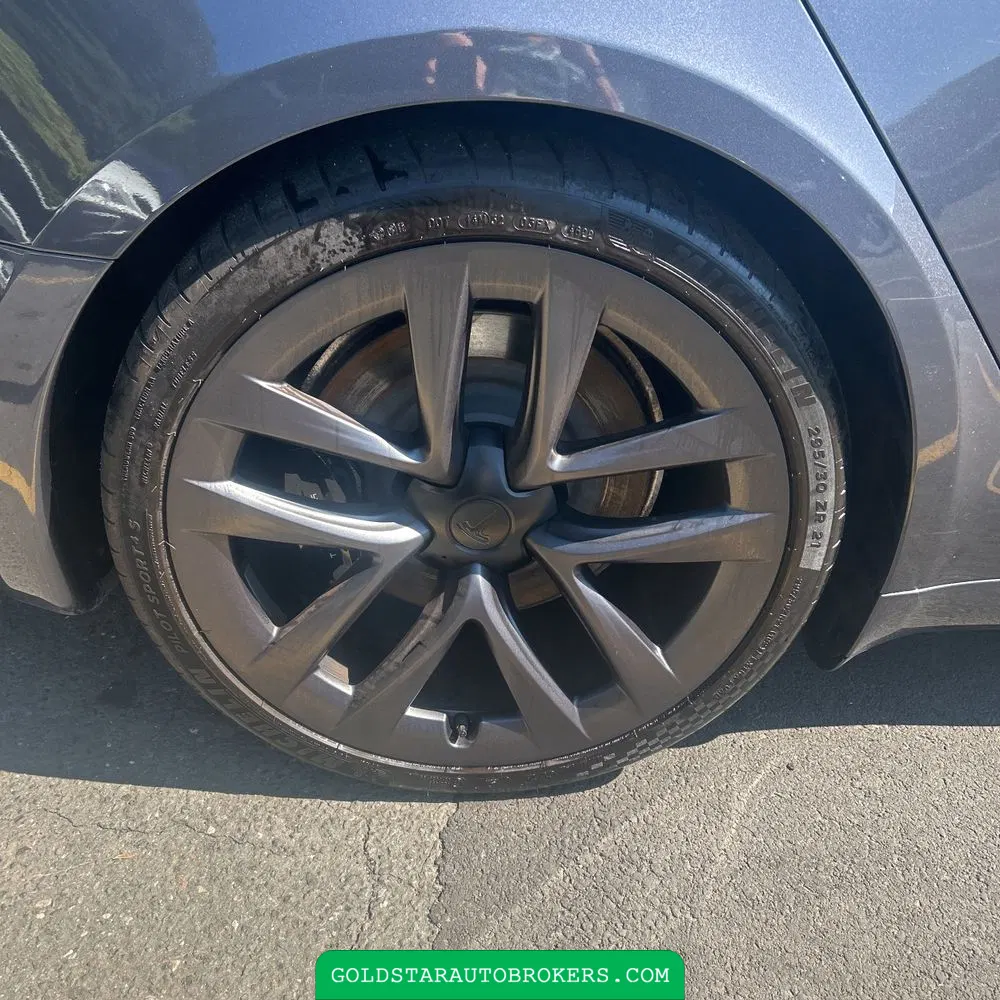 2021 Tesla Model S Plaid