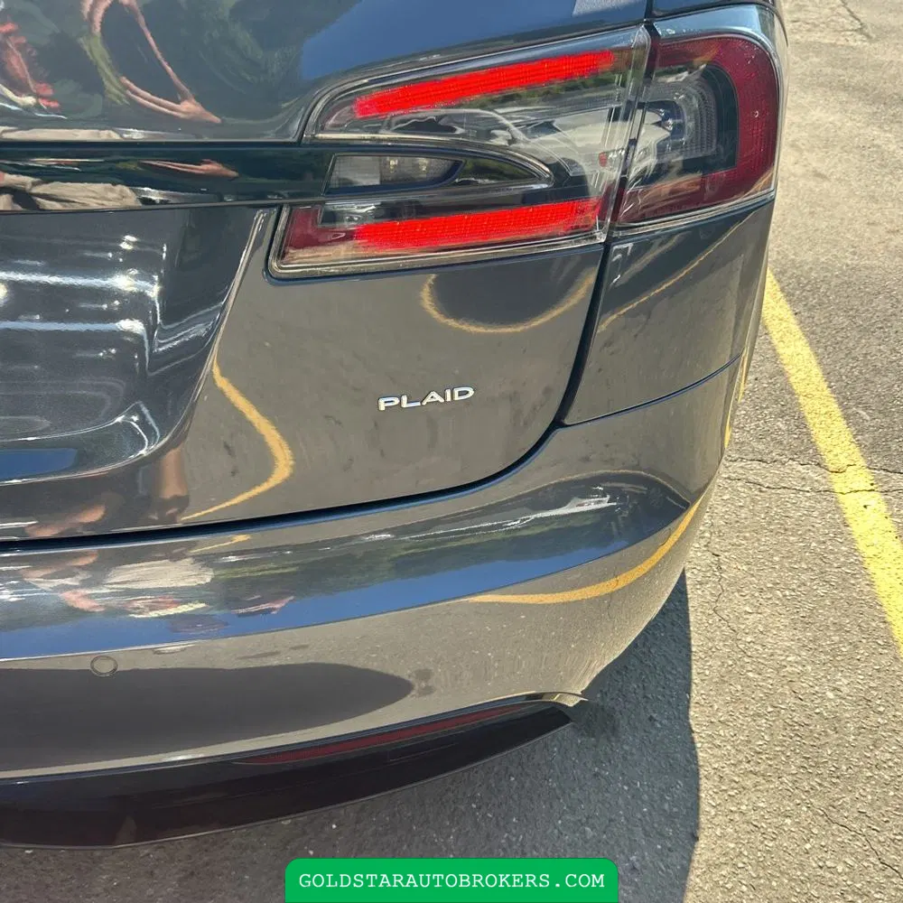 2021 Tesla Model S Plaid