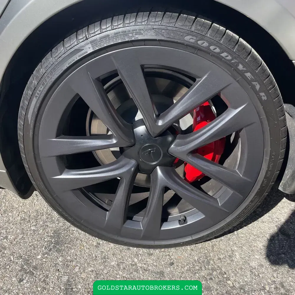 2023 Tesla Model S Plaid