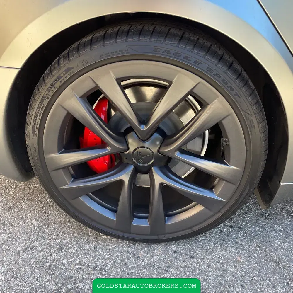 2023 Tesla Model S Plaid
