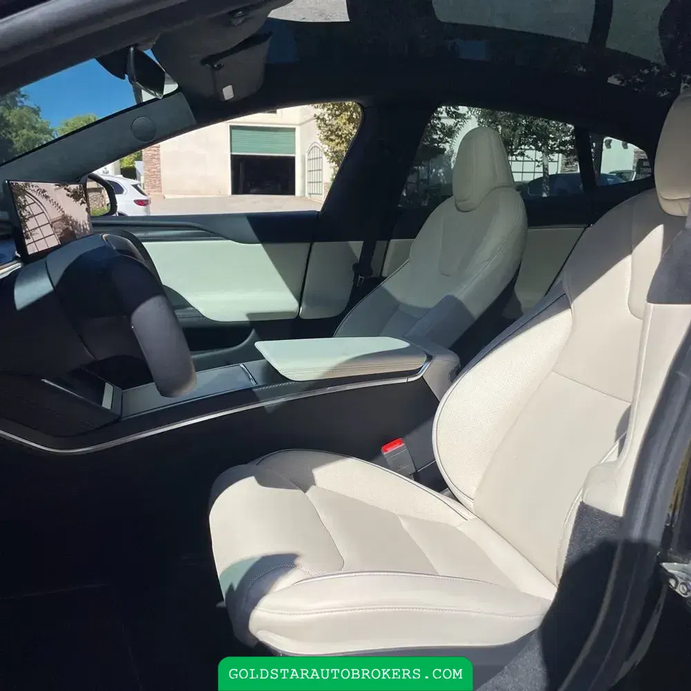 2023 Tesla Model S Plaid