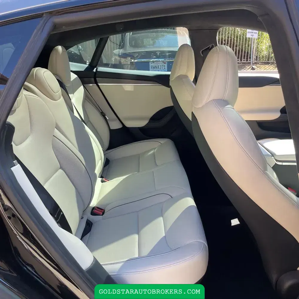 2023 Tesla Model S Plaid